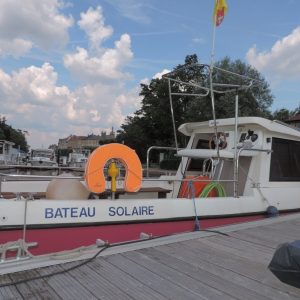 Promenade en bateau solaire pour voir METZ autrement..